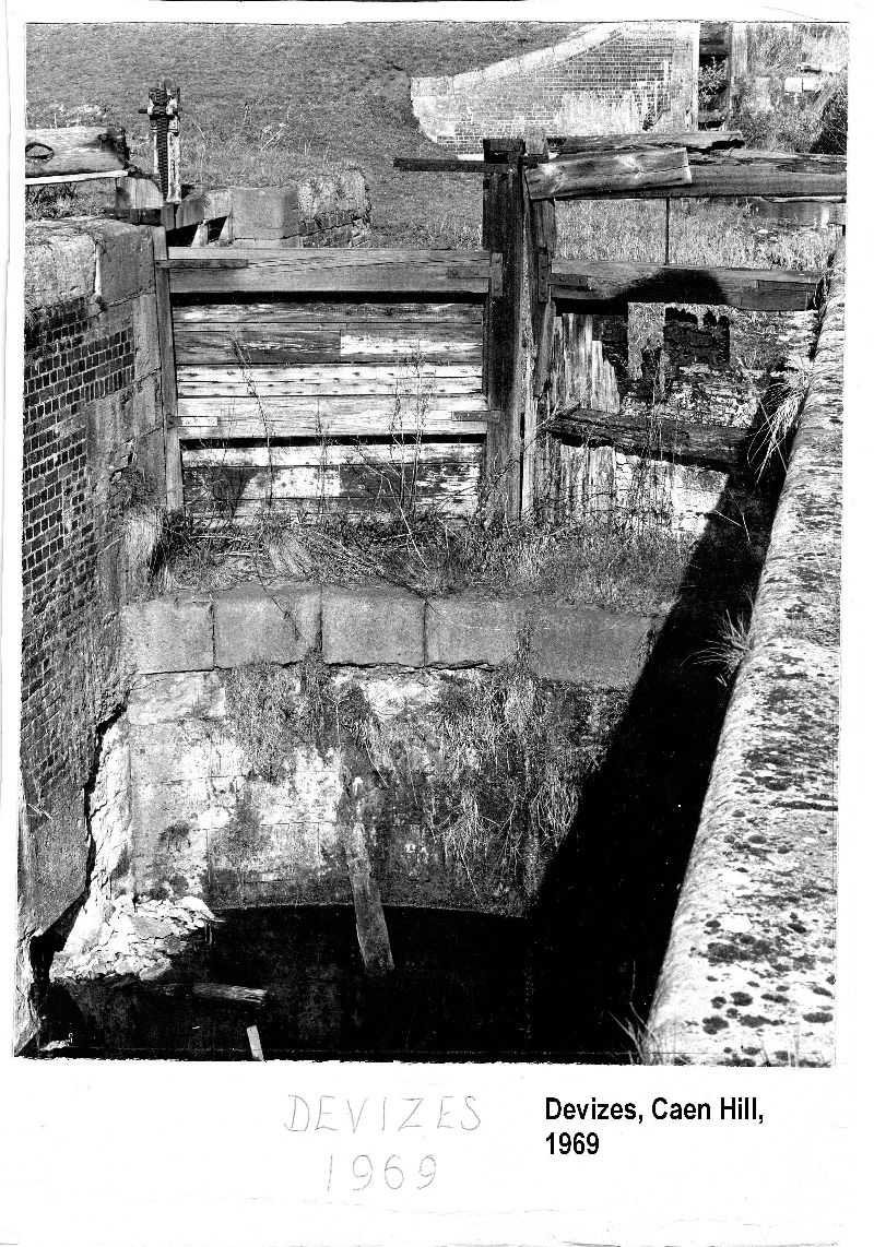 Devizes, Caen Hill 1969