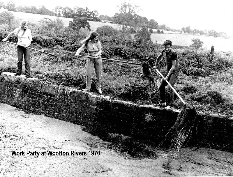 Work party at Wootton Rivers 1970 (2)
